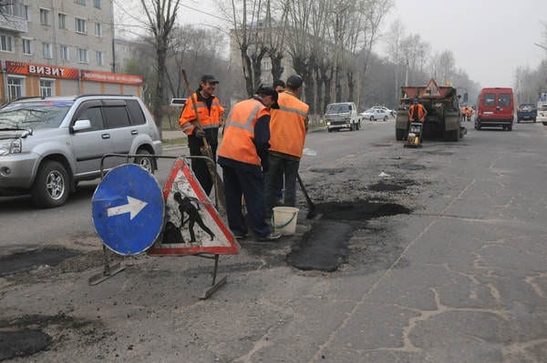 Амурская область получит более 200 миллионов рублей на ремонт дорог