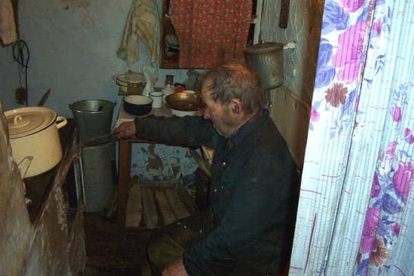 Россияне считают бедными людей с ежемесячным доходом ниже 15,5 тысяч рублей