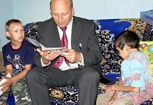 Мэр Свободного пришёл с подарками к детям-инвалидам