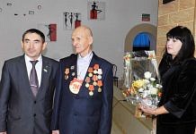 Участника Сталинградской битвы из Свободного поздравили с 90-летием