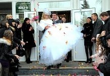 9 пар свободненских молодожёнов выбрали для свадьбы красивую дату 11.11.11.