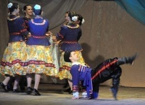 Выпускники свободненского ансамбля танца «Ритм» посвятили концерт памяти своего педагога Раисы Лебедевой