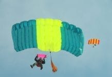 В свободненском отделении амурской авиабазы прошли тренировки парашютистов