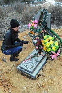 Похороны девушки, погибшей на Шикотане. Новости