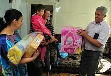 Амурские депутаты привезли пострадавшим от наводнения свободненцам гуманитарную помощь