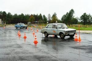 Начинающим водителям в России ввели ограничения