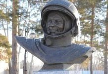 Бюст Гагарина скоро будет стоять в городе Циолковский на свободненской земле