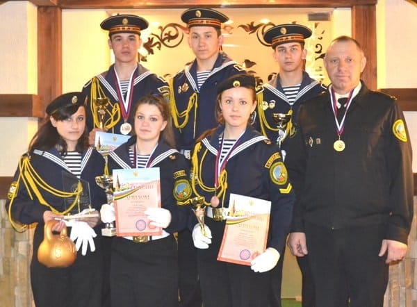Сельская школа в Свободненском районе получила в День России награду за воспитание юных патриотов. Новости