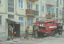 Пожар в свободненской пятиэтажке возник по вине пьяного курильщика