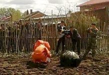Обломки российского спутника упали в огород китайского фермера в соседней с Амурской областью провинции Хэйлунцзян