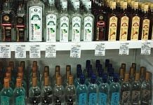 Амурчан предостерегают от приобретения нелицензированного алкоголя