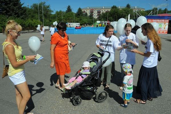 Прихожанки православной общины Свободного призвали молодых женщин задуматься о нерождённых детях. Новости