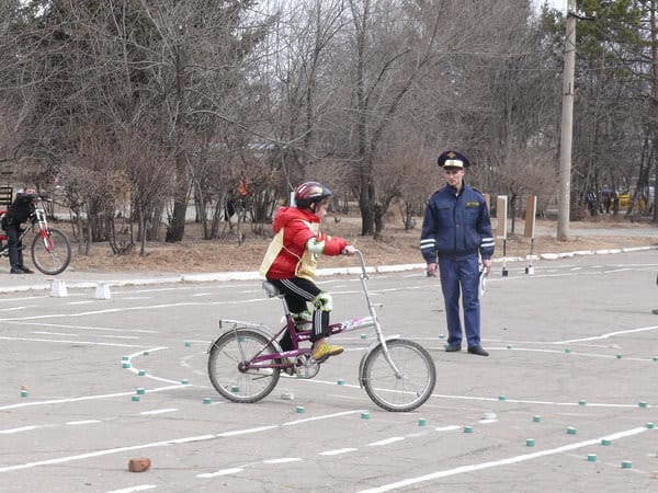 Украденные подростками в Свободном велосипеды нашли в Новгородке. Новости