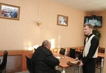 Пункт обогрева в кафе на трассе в Свободненском районе особо популярен у водителей из-за фото с Путиным