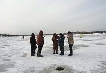 Инспекторы Свободненской ГИМС  напоминают рыбакам и школьникам об опасности осеннего льда