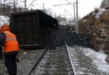 На помощь пассажирам задержанных из-за аварии на железной дороге в Амурской области поездов направлен психолог