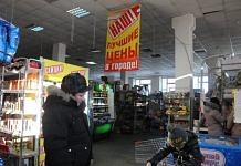 Заподозрить в краже, как умершую в полиции Петербурга блокадницу, в супермаркетах могут и  любого свободненского ветерана