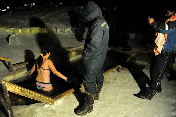 Амурские спасатели проведут крещенскую ночь на дежурстве около иорданей. Новости