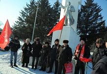 Под памятником вождю свободненские коммунисты зачитали письмо Президенту и Госдуме