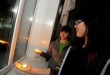 Молодёжь Свободного зажгла в окнах свечи в память о защитниках блокадного Ленинграда