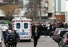 В Париже террористы расстреляли журналистов сатирического еженедельника