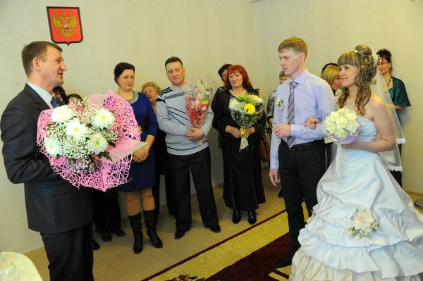Первая супружеская пара зарегистрировала свой брак в новом ЗАГСе на космодроме «Восточный». Новости