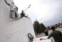 Свободненские коммунисты провели открытый пленум под памятником Владимиру Ленину