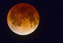 Всходящую над горизонтом Луну тёмно-красного цвета увидят вечером 4 апреля жители Свободного и всего Дальнего Востока