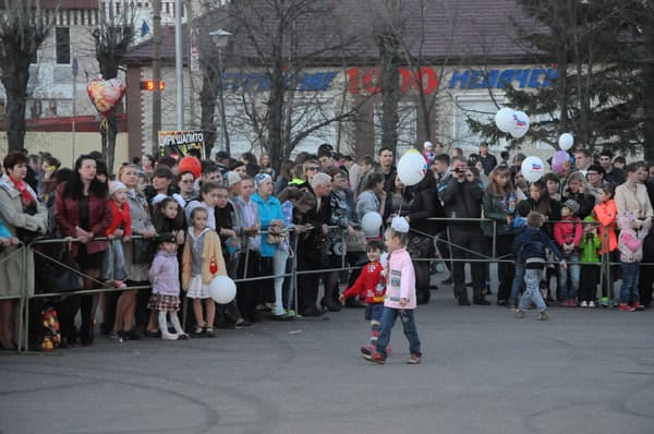 Главная площадь Свободного в День Победы стала театральной сценой. Новости
