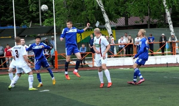 Свободненский футбольный клуб обрёл имя и одержал победу над гостями из Благовещенска. Новости