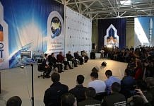 Дмитрий Рогозин и Александр Козлов пригласили студентов на космодром «Восточный» и стройки Газпрома в Свободном