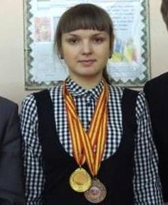 Выпускница Нижнебузулинской школы впервые в Свободненском районе получила 100 баллов на ЕГЭ. Новости