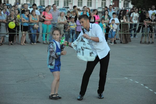Танцы свободненской молодёжи вызвали восторг у китайских девушек. Новости