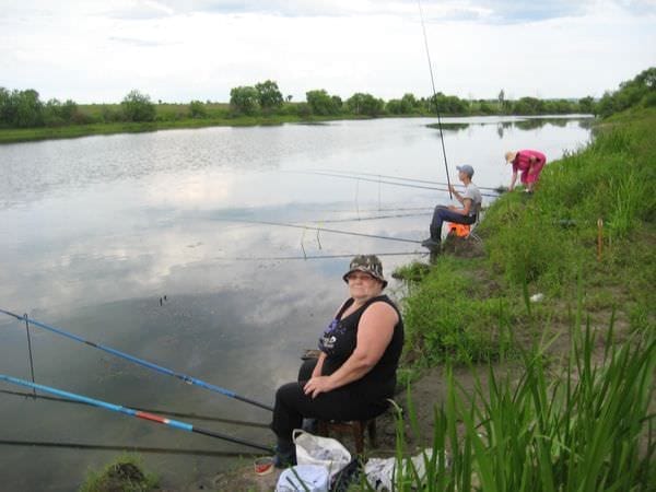 Первенство Свободного по рыбной ловле на удочку прошло на озере Листвяное. Новости