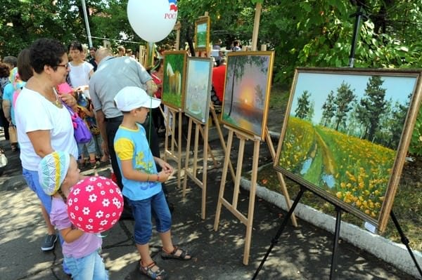 Традиционно в День города в центре внимания свободненцев был арт-бульвар. Новости