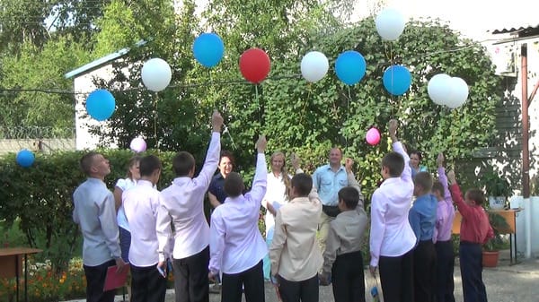 Нарушившие закон подростки в День знаний отпустили на свободу воздушные шары. Новости