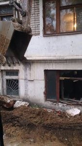 Строительство гостиницы на месте бывшего военного штаба в Свободном оставило жильцов дома без тепла. Новости