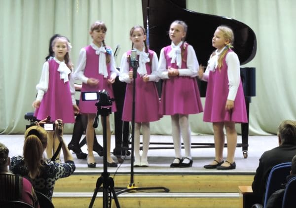 День музыки свободненцы встретили на концерте в Детской школе искусств. Новости