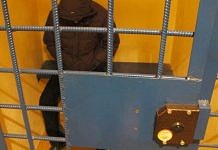 За 4 удара топором по собутыльнику житель Свободненского района приговорён к 2 годам лишения свободы