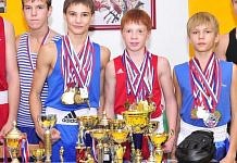 Юные боксёры клуба «Легенда» из Свободного побеждали в Крыму и на Дальнем Востоке