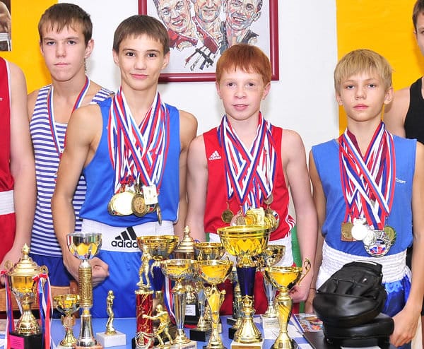 Юные боксёры клуба «Легенда» из Свободного побеждали в Крыму и на Дальнем Востоке. Новости