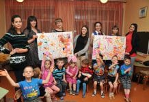 Участницы конкурса красоты пришли в Свободненский детский дом