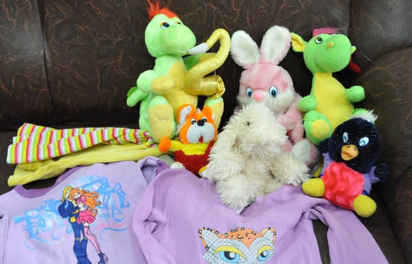 Свободненцы готовы поделиться детскими вещами и игрушками с семьёй погорельцев из Суражевки. Новости