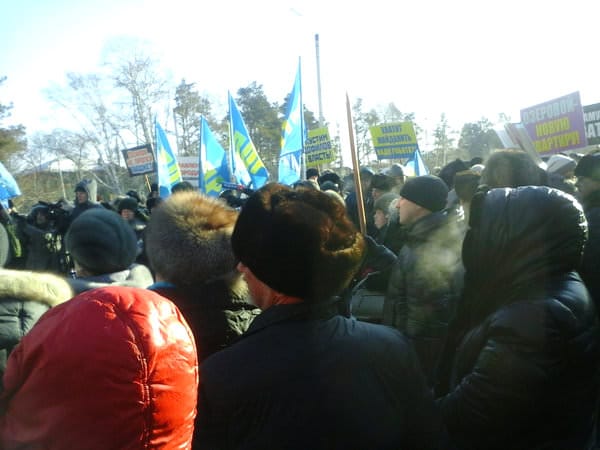 Митинг под флагами ЛДПР в Свободном собрал не больше ста сторонников. Новости