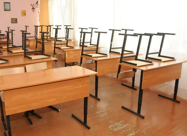 После отравления детей в амурском селе власти региона начали проверки всех школьных столовых. Новости