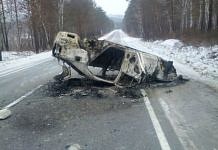 На Благовещенской трассе недалеко от границы Свободненского района в ДТП сгорела иномарка