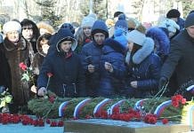 В канун Дня защитника Отечества свободненцы возложили цветы к Мемориалу Славы