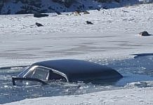 Около Свободного на реке Зея под лёд провалился автомобиль