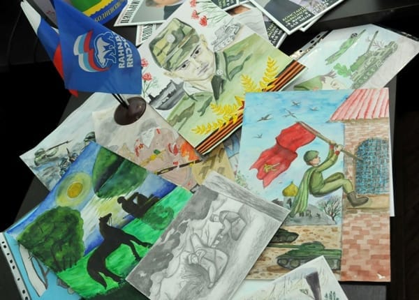 За рисунки свободненских детей на областной конкурс к Дню Победы проголосуют в интернете. Новости