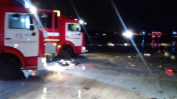 В аэропорту Ростова-на-Дону потерпел крушение Boeing с пассажирами на борту. Новости